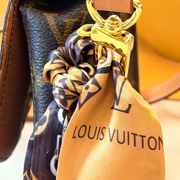 Louis Vuitton Saint Cloud Monogram Leather Brown Crossbody Bag Stamp DateTH1925 - Picture 12 of 16